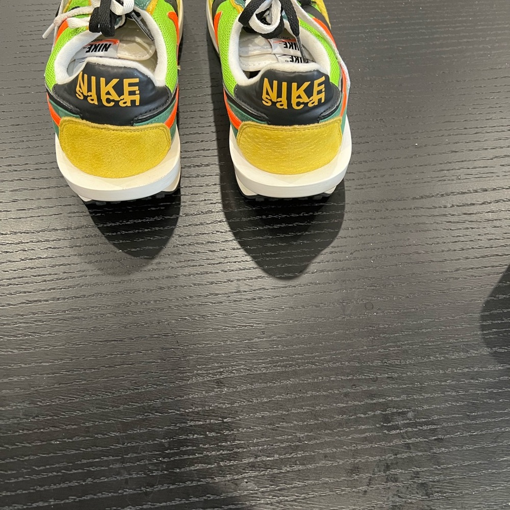 Multi Color Sniker With Double Color Laces - image 4